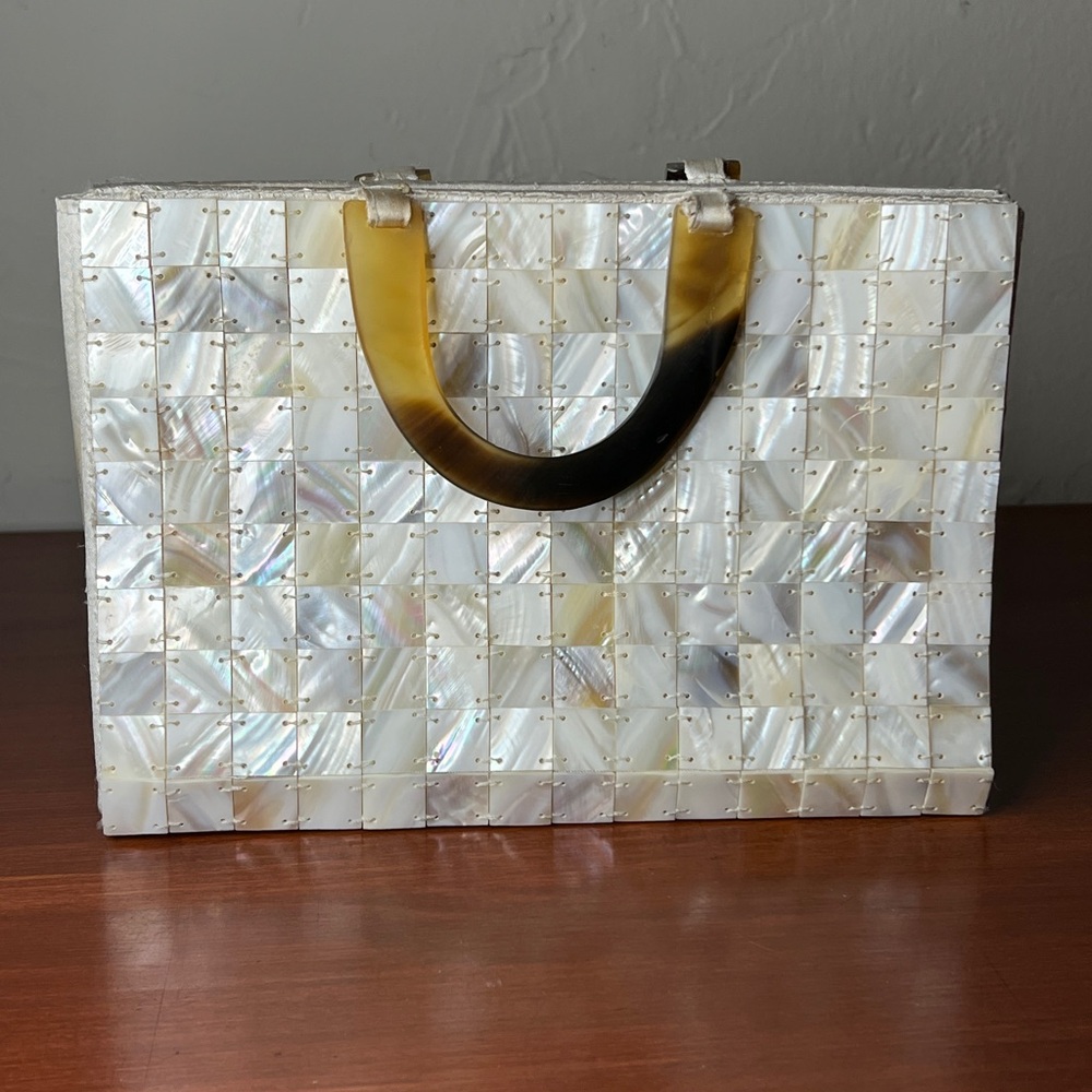 Elegant Cream Mother of Pearl Handbag